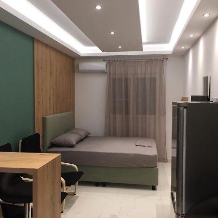 Luxury Ipoga Apartment เอเธนส์ ภายนอก รูปภาพ